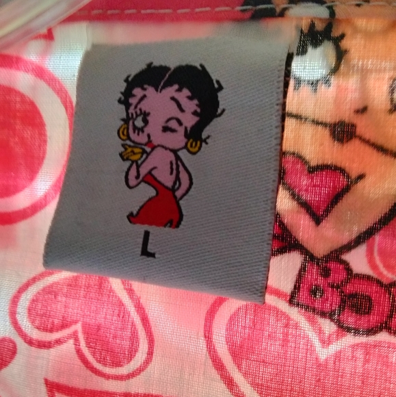 Betty Boop scrub shirt size L NWOT - Picture 3 of 4